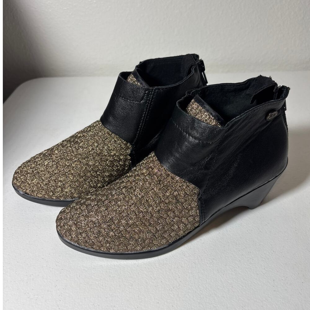 Bernie Mev Size 6 (EU 37) Zen Celine Wedge Heeled Bootie Woven Gold/Black